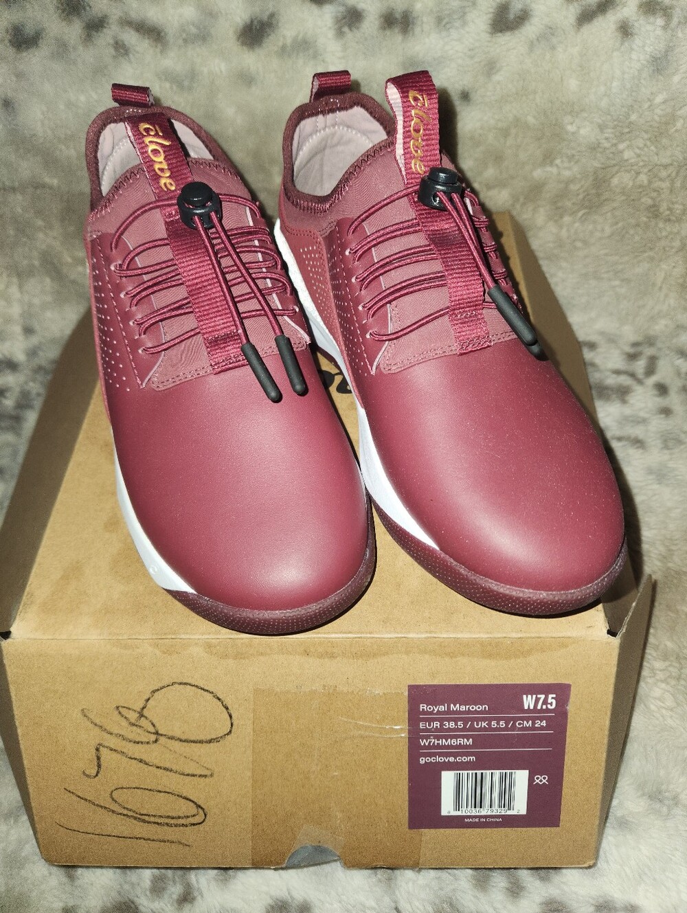 Clove Limited Edition Royal Maroon Sixe W7.5 NIB
